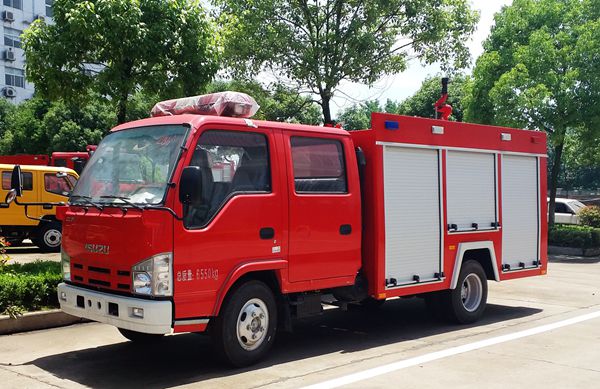 五十鈴2噸水罐消防車（100P）