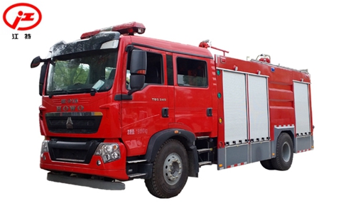 國五重汽T5G 7噸干粉水聯(lián)用消防車