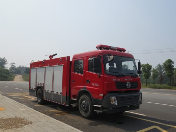 江特牌JDF5150GXFPM60/A泡沫消防車