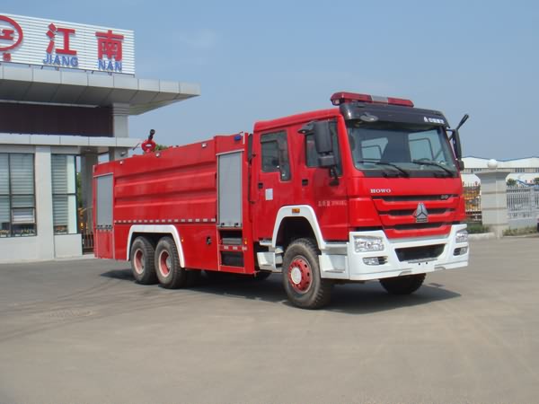 JDF5313GXFSG160型水罐消防車(chē)