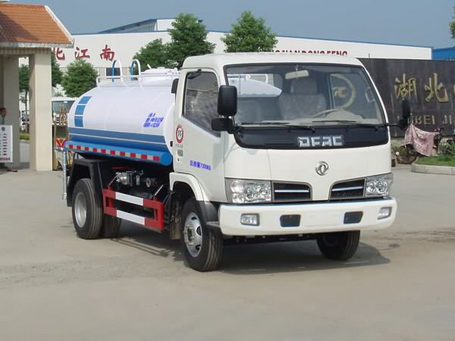 江特牌JDF5071GPSDFA4型綠化噴灑車