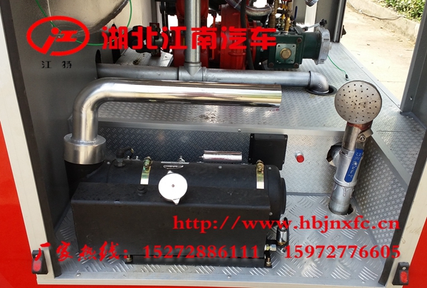 牡丹江多利卡4噸水罐消防車 加暖風(fēng)機(jī).jpg