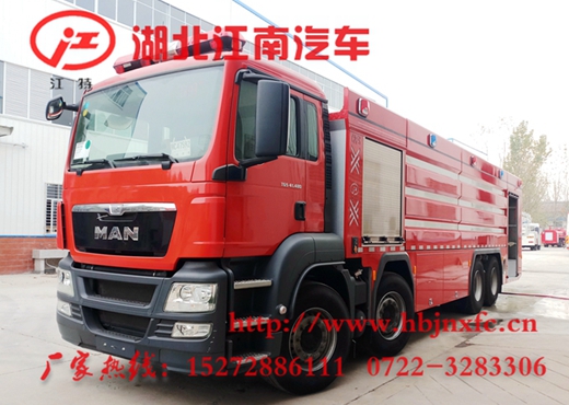 德國曼前四后八 20噸壓縮空氣泡沫消防車 (1).jpg